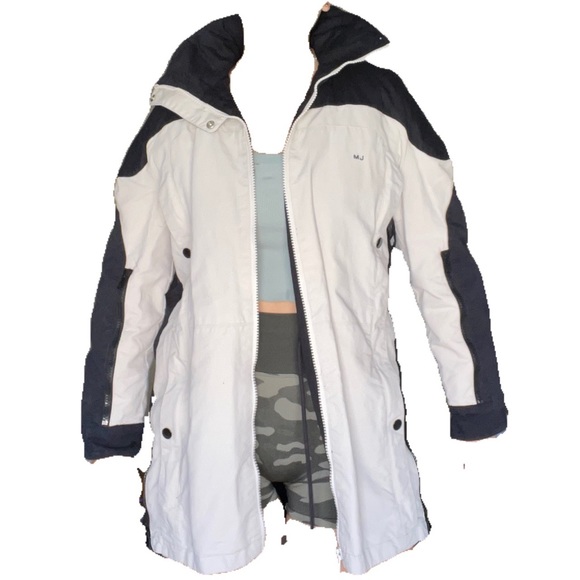 Marc Jacobs White and Black Jacket - Picture 1 of 5